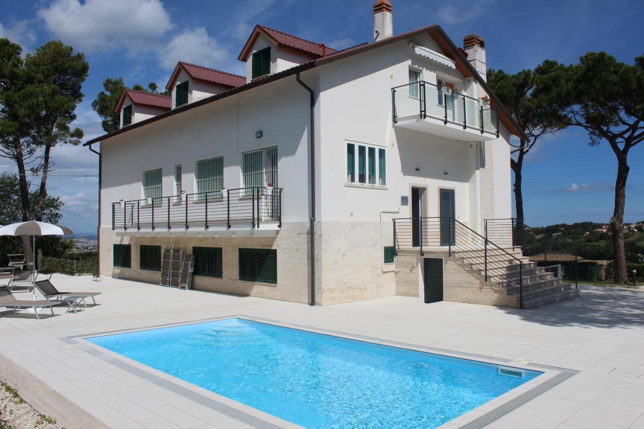 Villa De Ruschi Montacuto エクステリア 写真