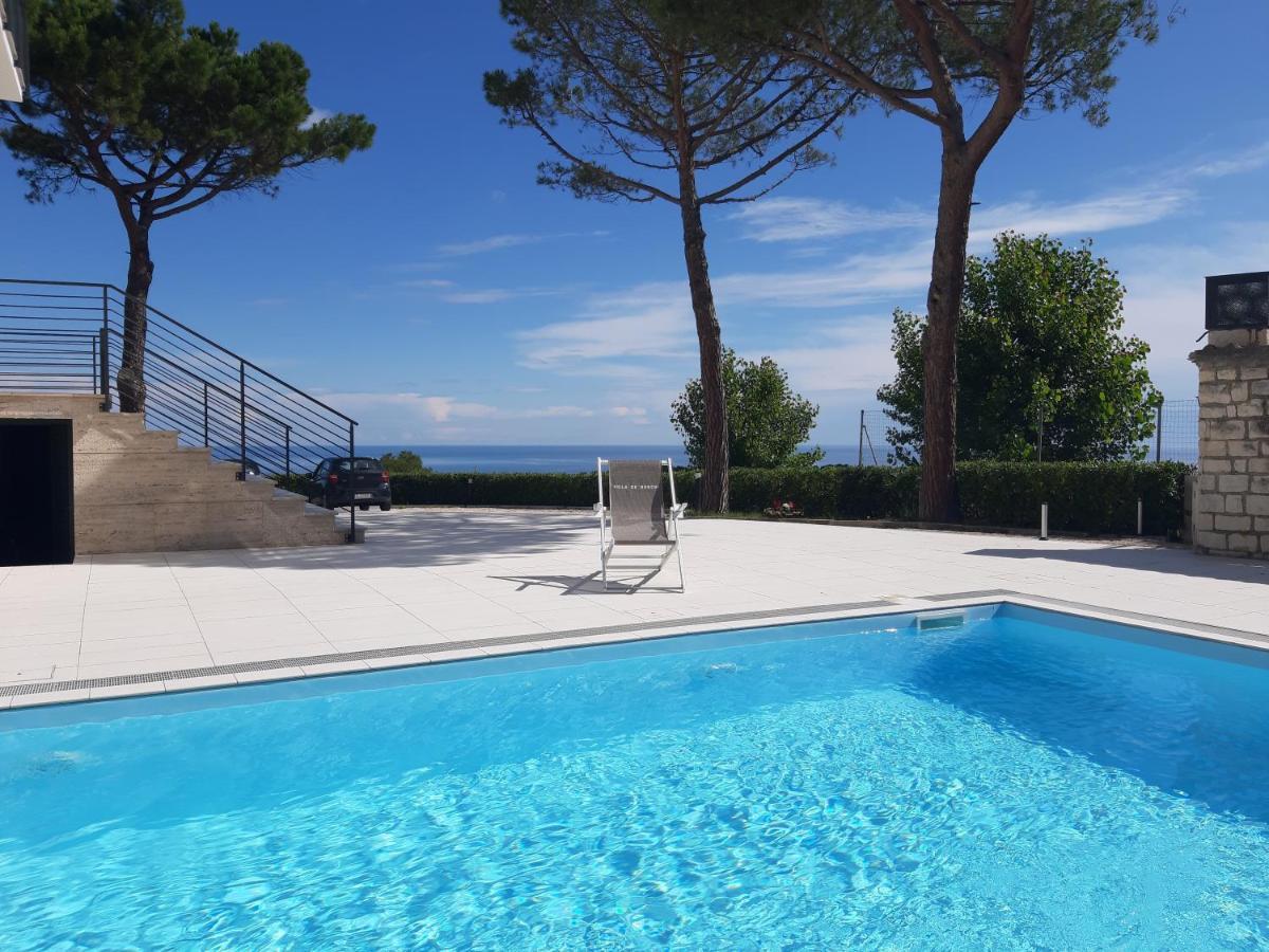 Villa De Ruschi Montacuto エクステリア 写真