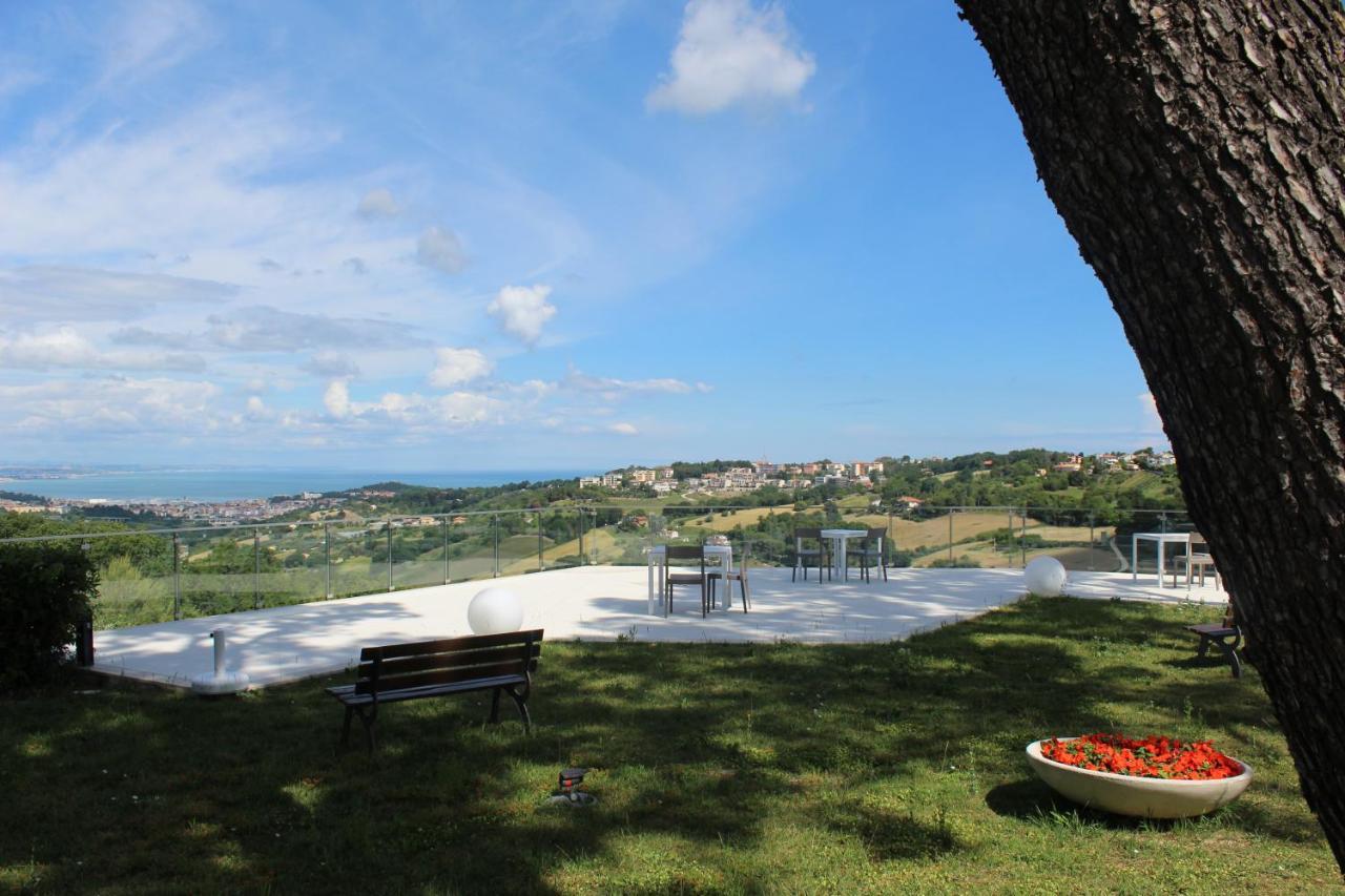 Villa De Ruschi Montacuto エクステリア 写真